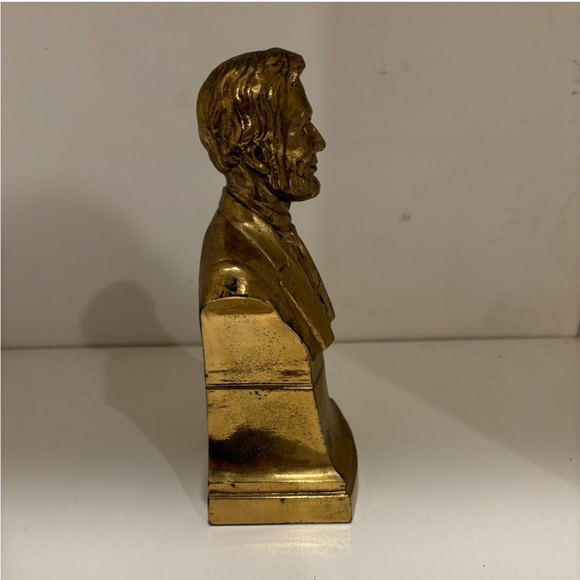Vintage 1960’s Abraham Lincoln Bust Bookend Antique Brass 8”Height - Picture 4 of 14